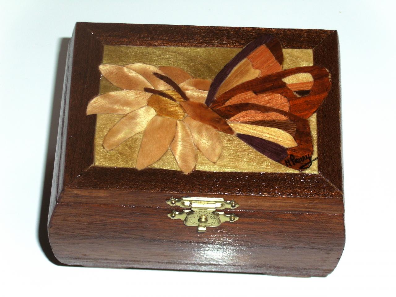 Coffret Le papillon sur la marguerite